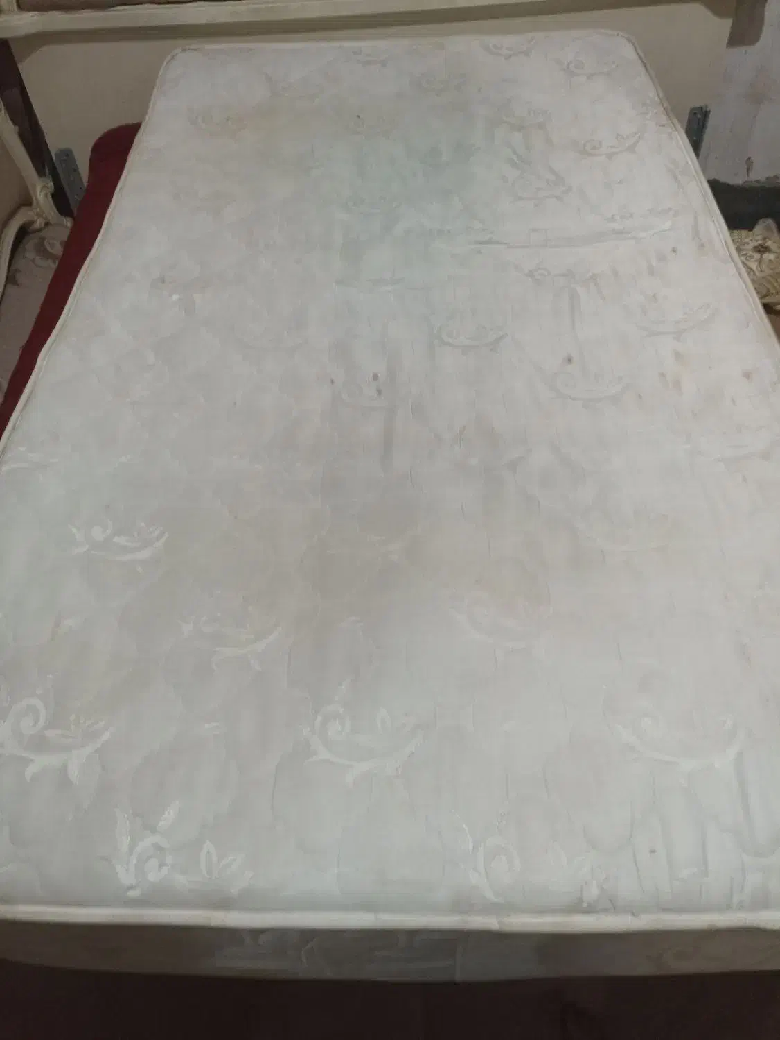 تشک تخت دونفره لازمم نمی شه می خوام بفروشم|تشک تختخواب|کردکوی, |دیوار