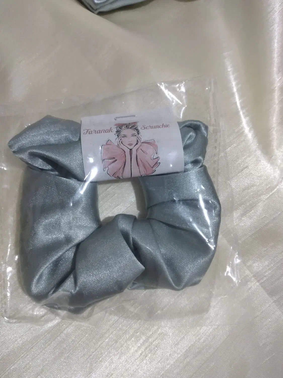 اسکرانچی'(کش مو) عمده وتکی|لباس|مشکیندشت, |دیوار