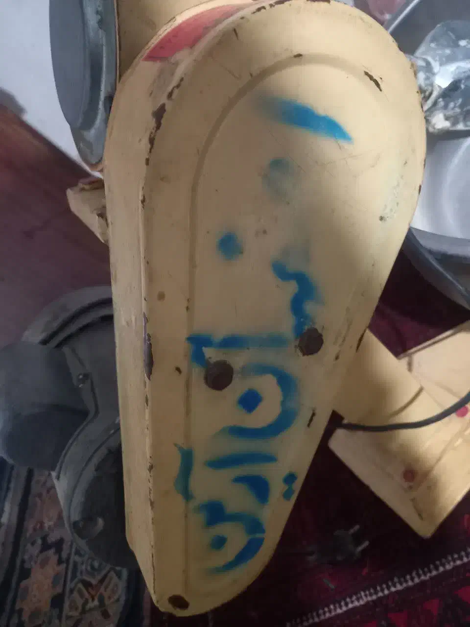 خمیر گیر|سایر لوازم برقی|تربت جام, میان جام|دیوار