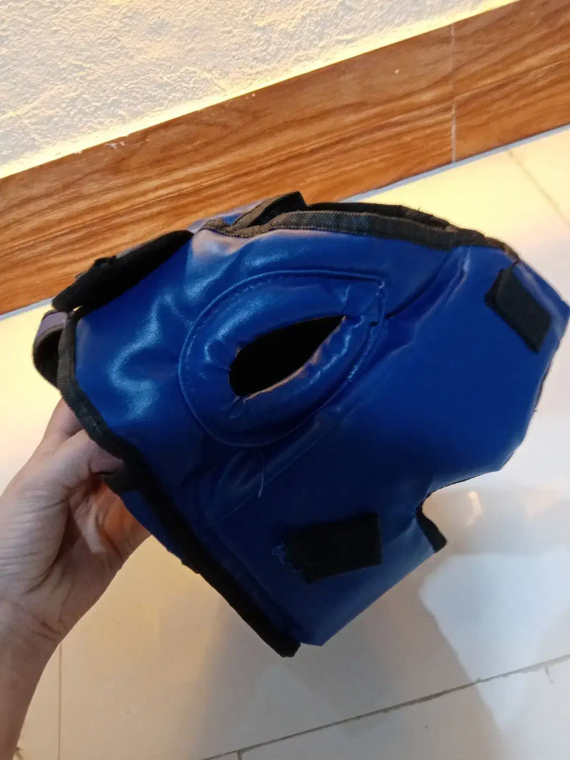 کلاه|تجهیزات ورزشی|یاسوج, |دیوار