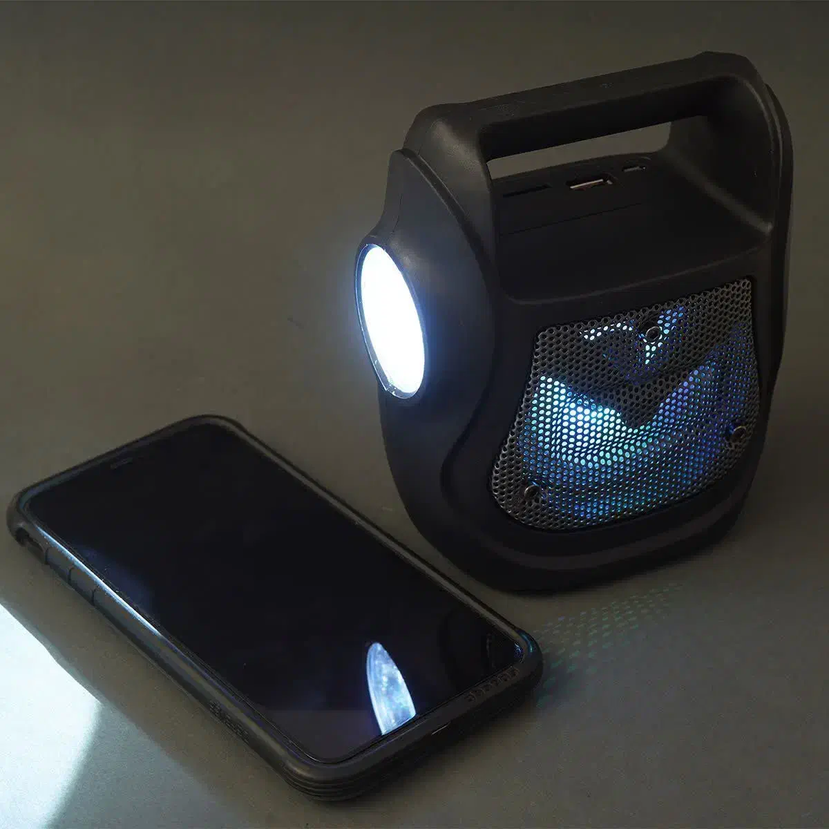 اسپیکر چراغ قوه دار|پخشکننده همراه|اصفهان, هفتون|دیوار