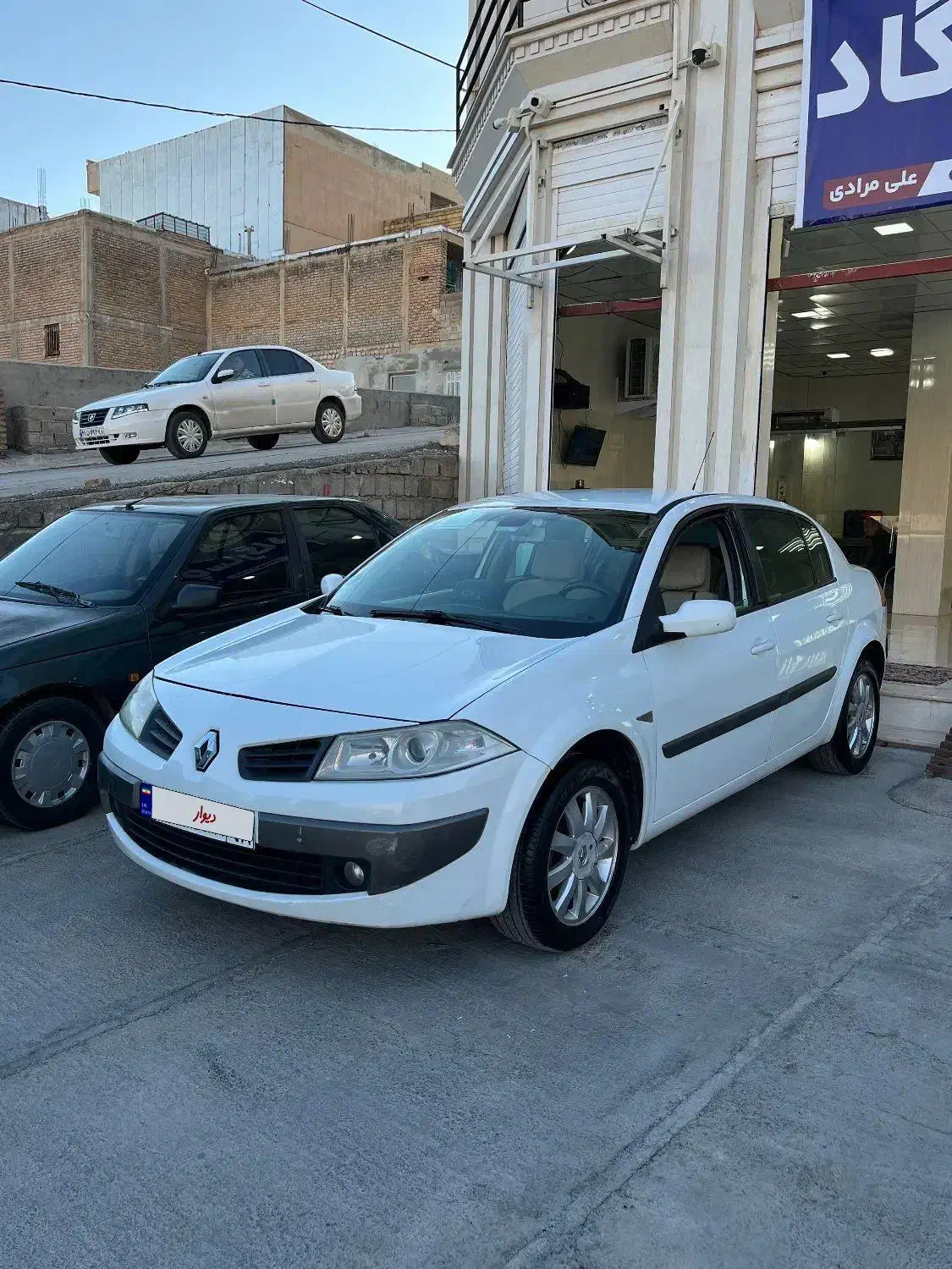 مگان 2000اتومات وارداتی|خودرو سواری و وانت|آبدانان, |دیوار