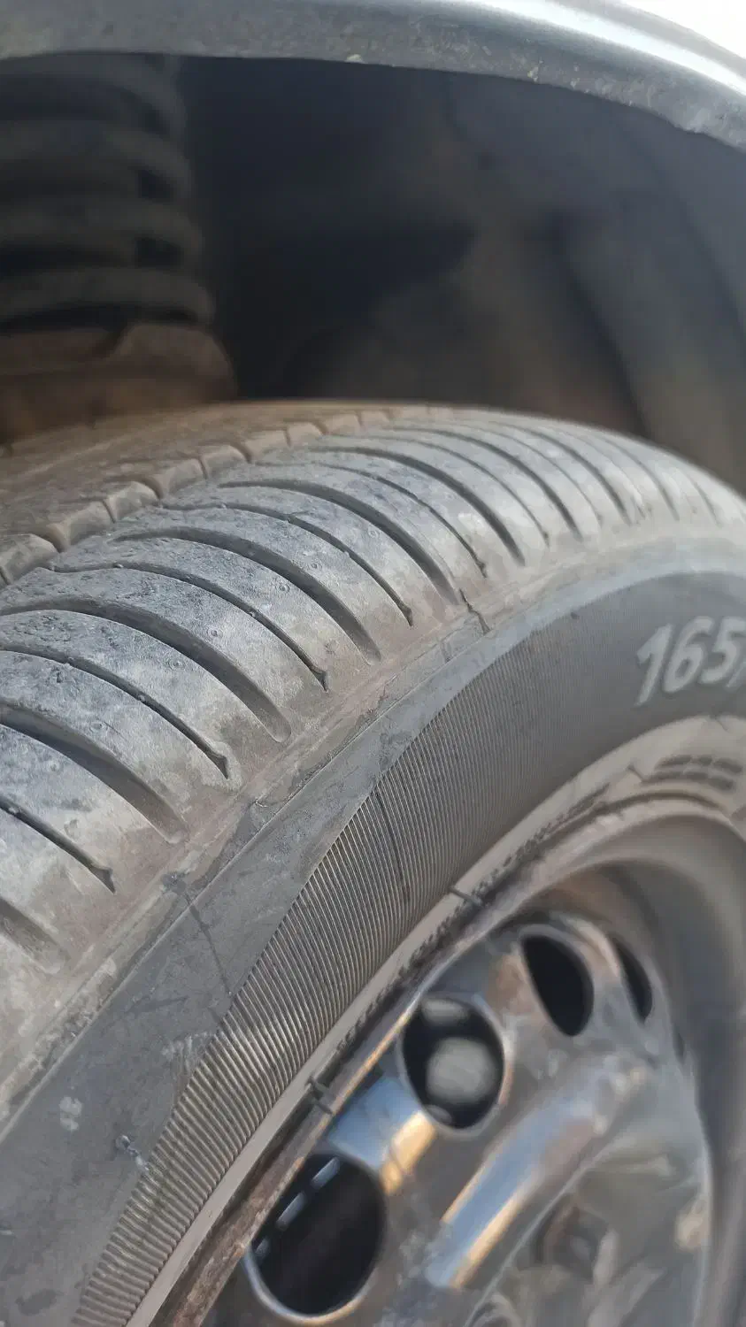 یک جفت لاستیک پراید در حد نو|قطعات یدکی و لوازم جانبی|مرودشت, بیست متری بیمارستان|دیوار