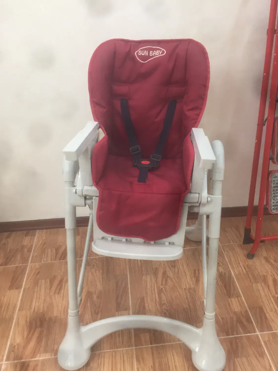 صندلی کودک نو|تخت و صندلی بچه|ارومیه, |دیوار