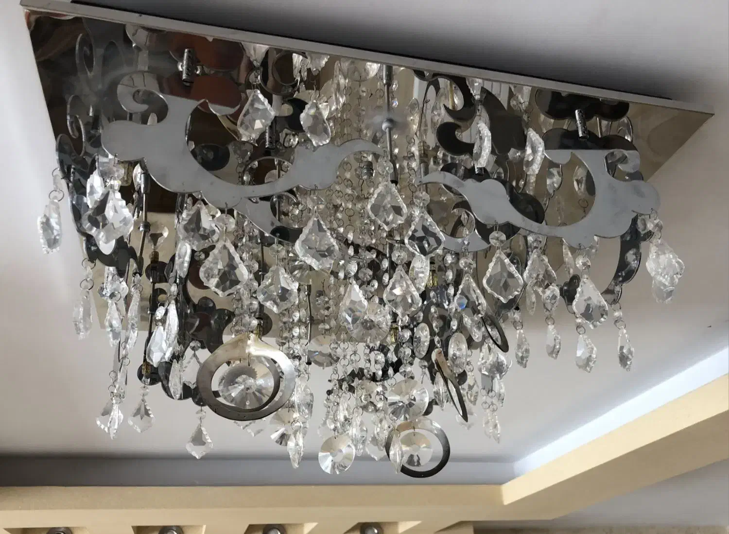 1عدد لوستر به همراه ۲ عدد دیوار کوب|لوستر و چراغ آویز|پردیس, فاز ۸|دیوار