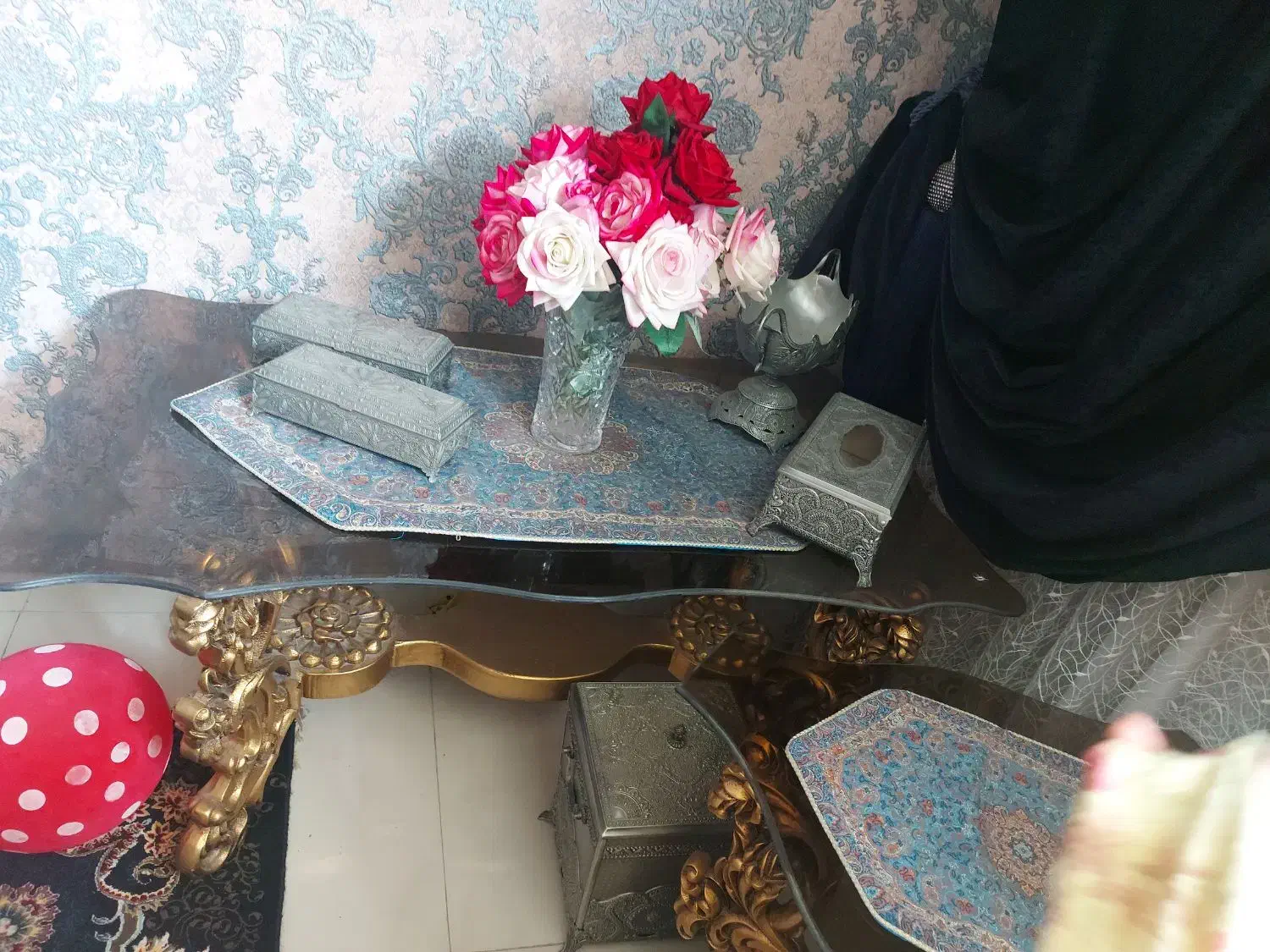 مبل سلطنطی۹نفره همراه با|مبلمان خانگی و میز عسلی|اصفهان, گورتان|دیوار