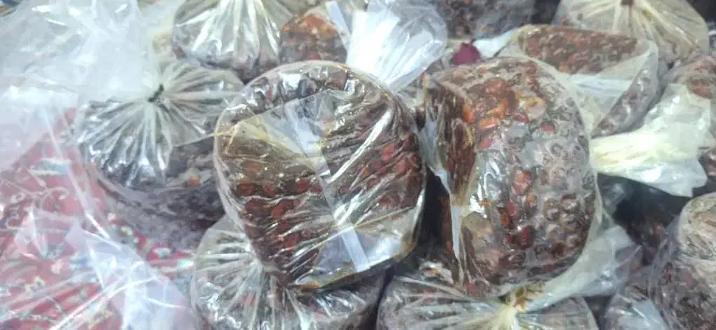 خرما منوجان مرداسنگ|خوردنی و آشامیدنی|منوجان, |دیوار