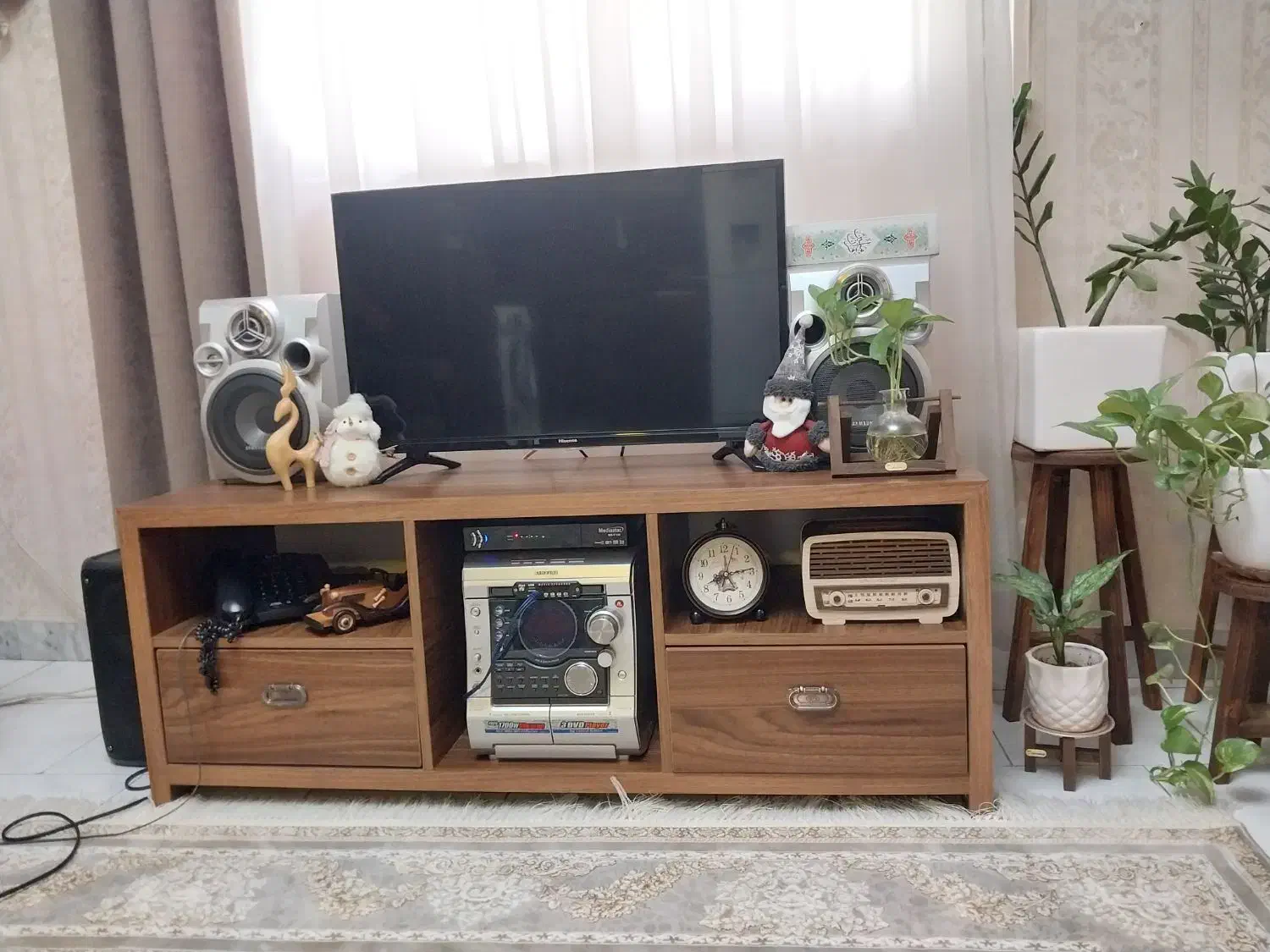 میز تلوزیون ، قیمت دو ملیون|میز تلویزیون|رشت, استقامت ۱|دیوار