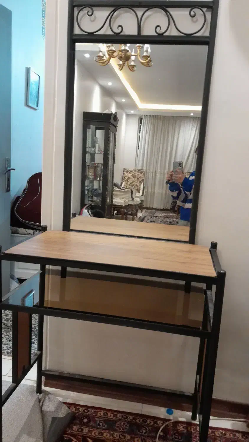 آیینه ( میز آرایش) فرفوژه|آینه|تهران, جوادیه تهرانپارس|دیوار