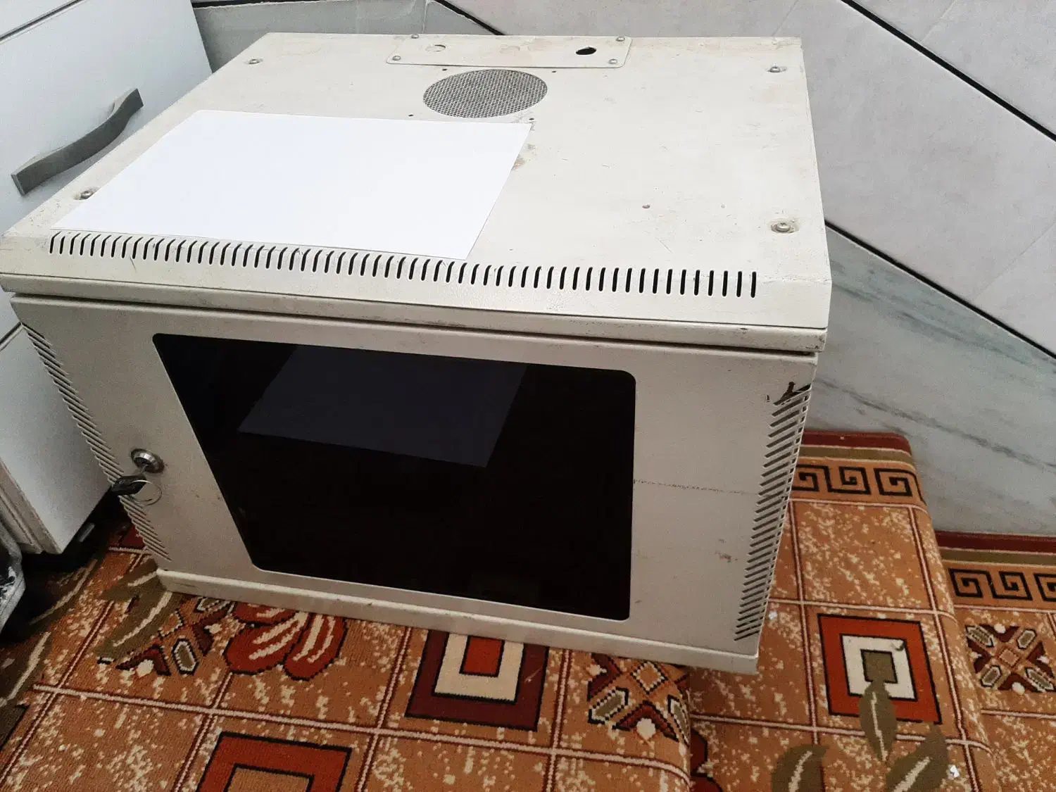 رک دیواری. محفظه دستگاه دوربین و سوئیچ، سرور، UPS|مودم و تجهیزات شبکه|خمینیشهر, |دیوار