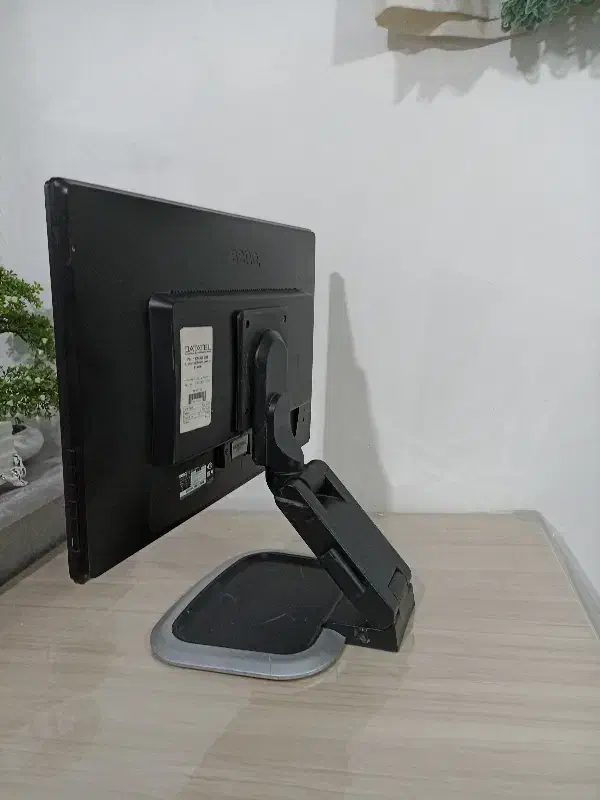 مانیتور 24|قطعات و لوازم جانبی رایانه|خمینی‌شهر, |دیوار