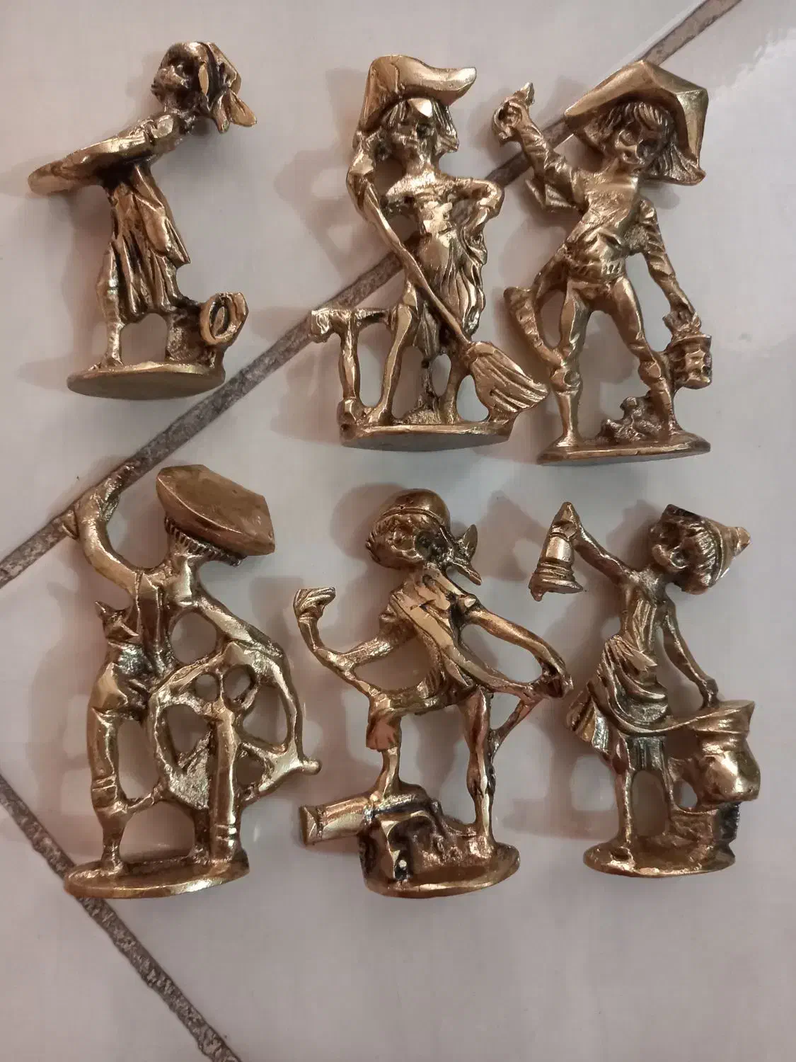 کوتوله برنجی|کلکسیون اشیاء عتیقه|اسلام‌شهر, شهرک واوان|دیوار