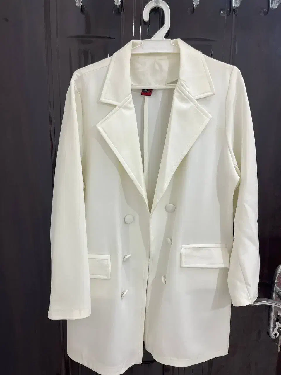 کت بسیار تمیز سفید|لباس|لنگرود, |دیوار