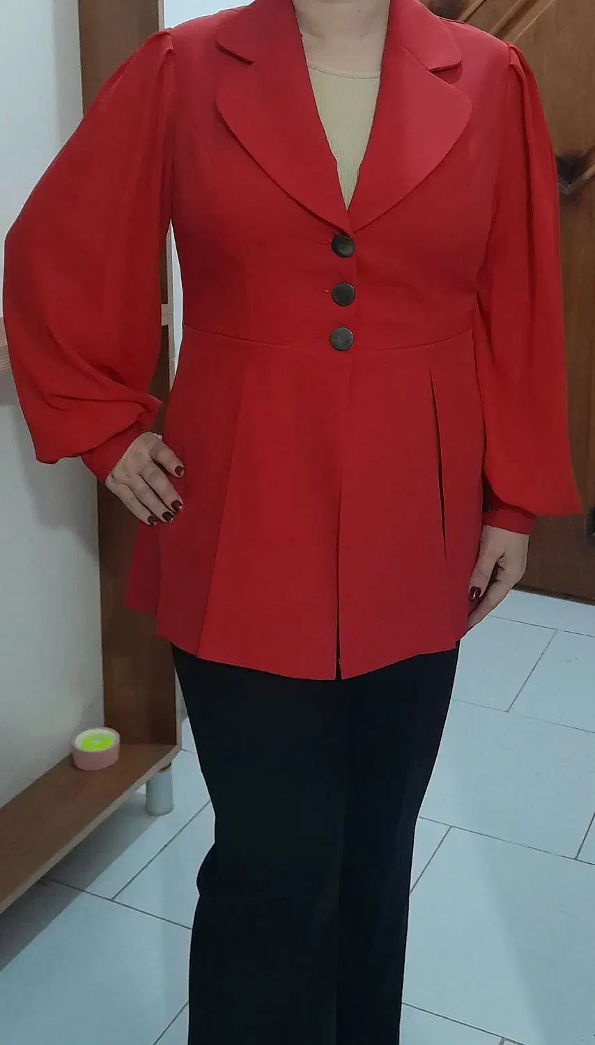 کت مجلسی|لباس|رشت, چمارسرا|دیوار