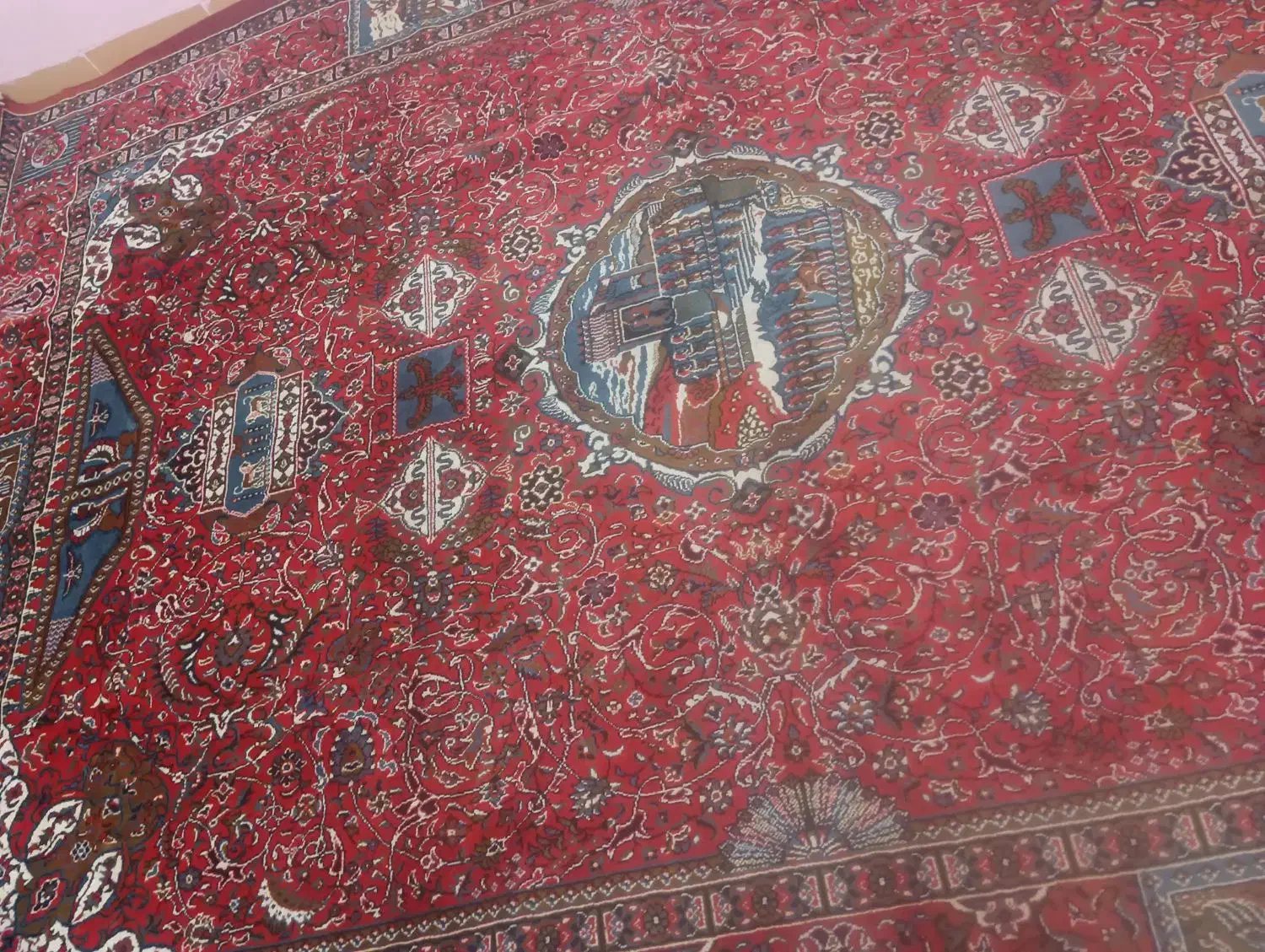 فرش قرمز 12متری قدیمی .ماشینی|فرش|بندرعباس, |دیوار