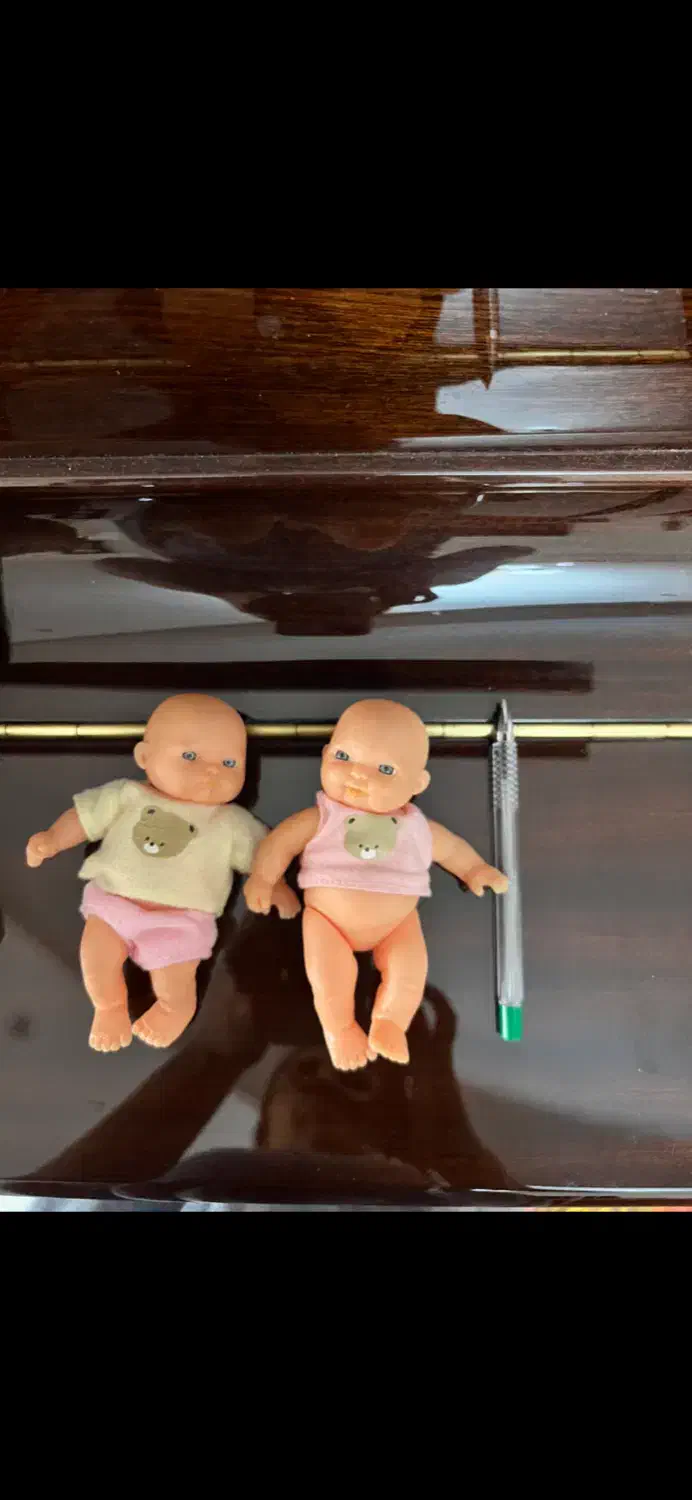 عروسک|اسباببازی|مشکیندشت, |دیوار