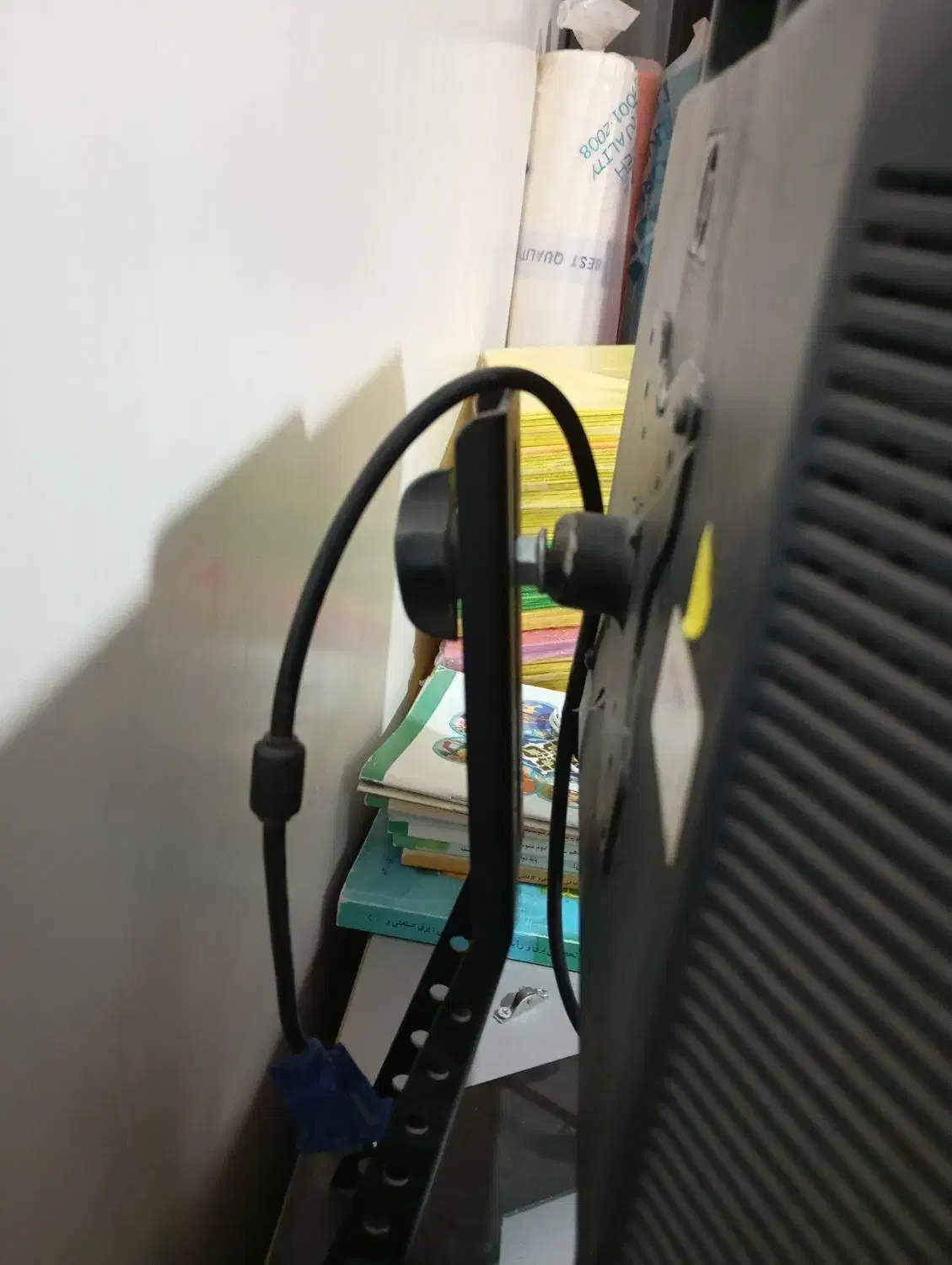 مانیتور hp|قطعات و لوازم جانبی رایانه|قائن, |دیوار