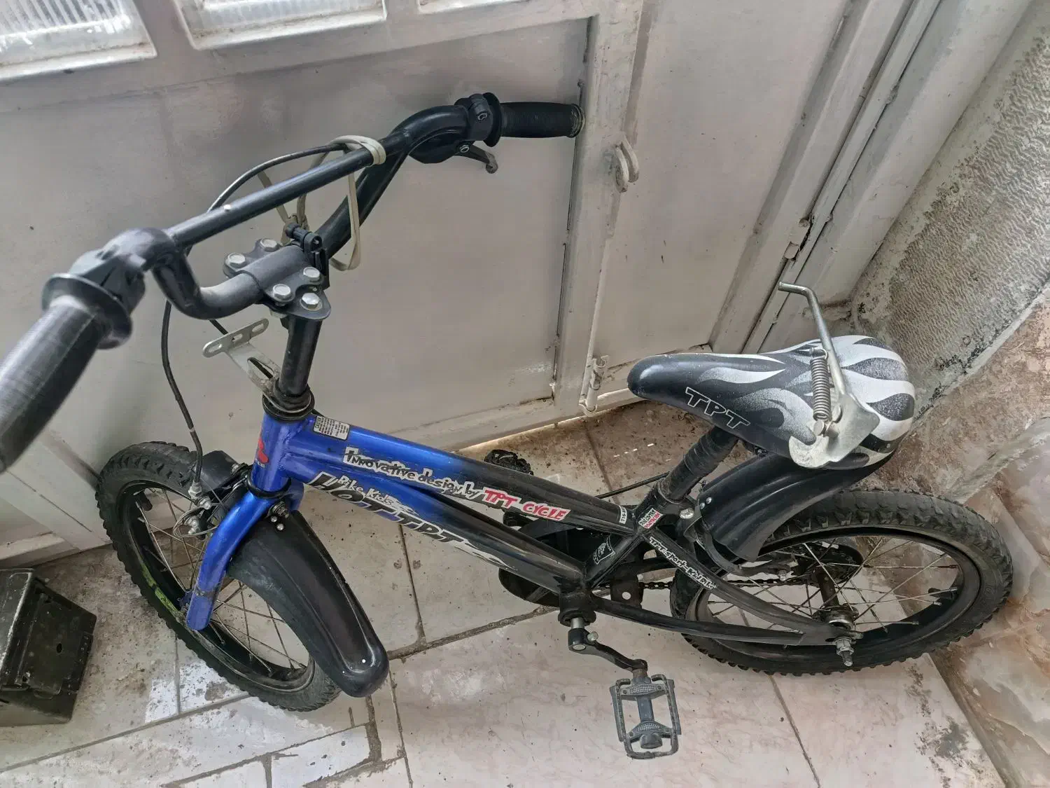 دوچرخه شونزده سالمه سالم،برا دخترم کوچیکه میفروشم|دوچرخه، اسکیت، اسکوتر|صدرا-فارس, فاز ۱|دیوار