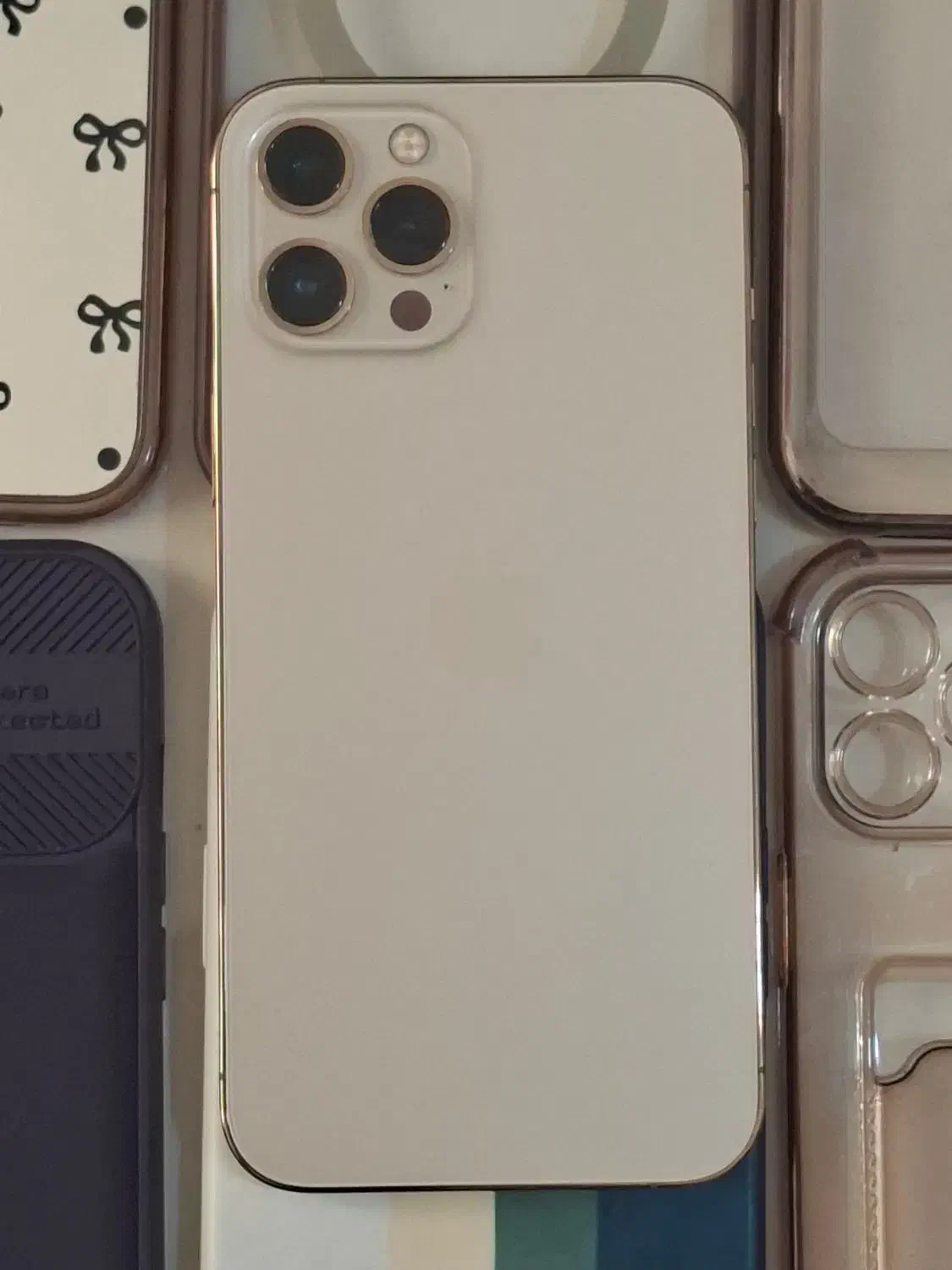 12 promax|موبایل|خنجین, |دیوار