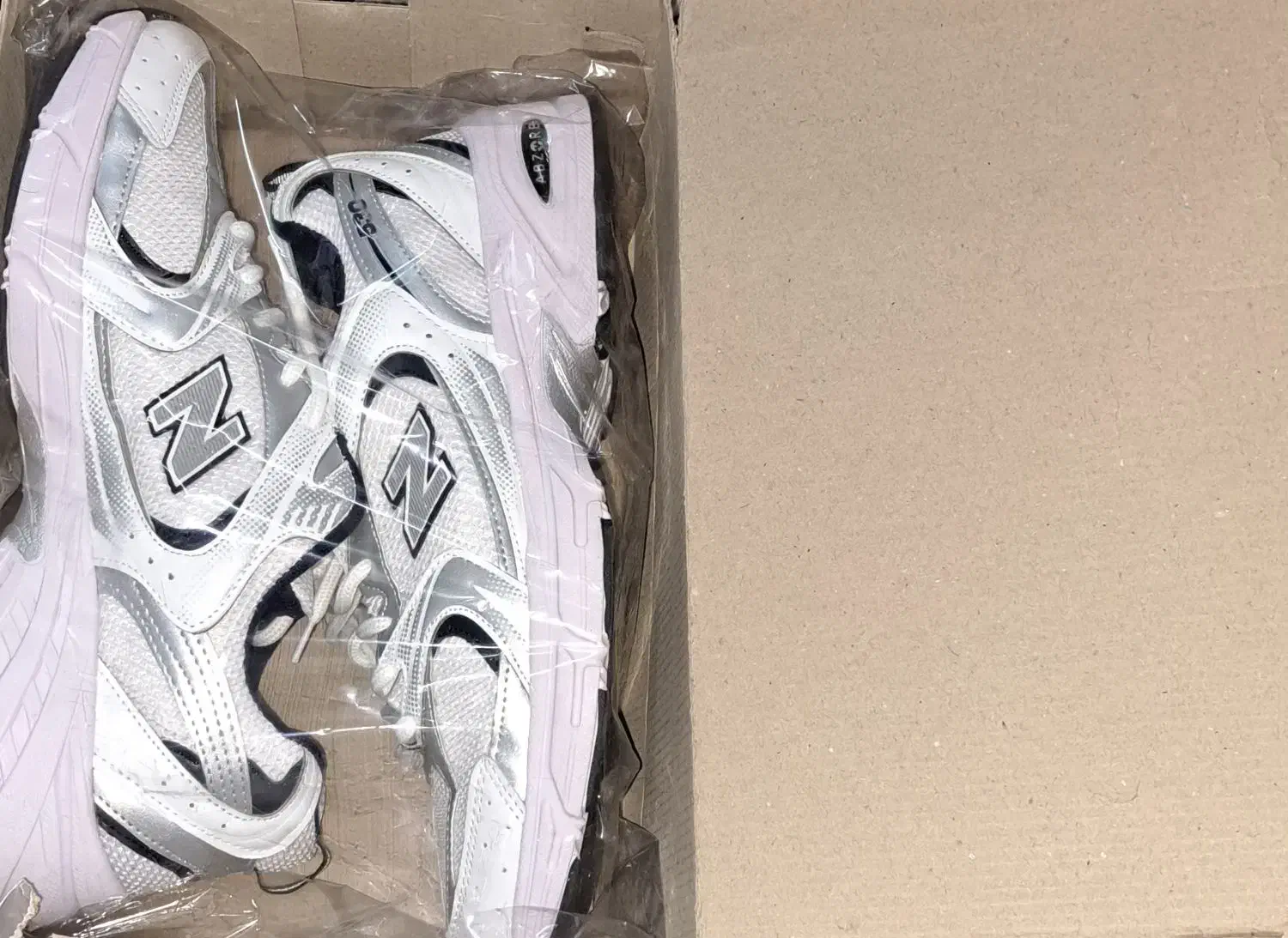 کفش اسپورت ورزشی مردانه NEW BALANCE|کیف، کفش، کمربند|شیراز, سجادیه|دیوار