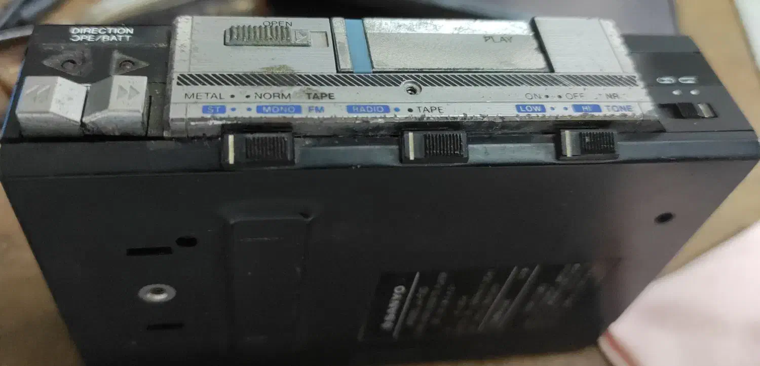 تعدادی واکمن اصل ژاپن و مشترک|سیستم صوتی خانگی|قم, دانش|دیوار