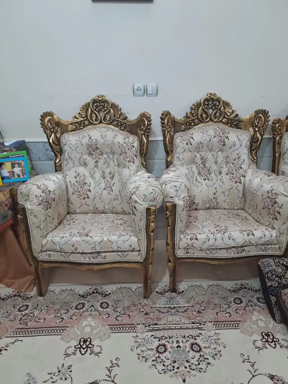 مبلمان سلطنتی|مبلمان خانگی و میز عسلی|کاشان, آیت الله سعیدی|دیوار