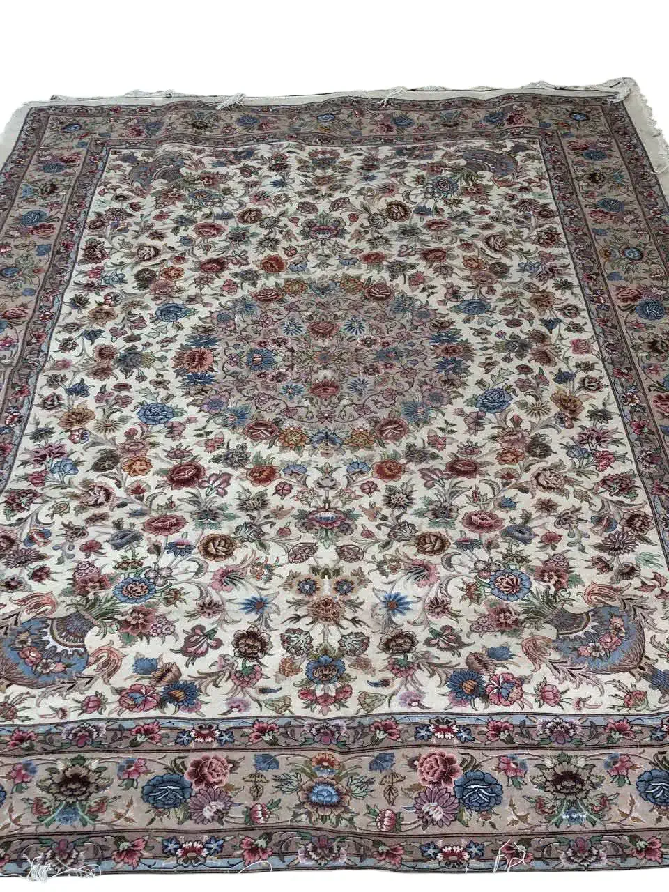 فرش دستباف ۹ متری طرح لچک گلدانی|فرش|تهران, الهیه|دیوار