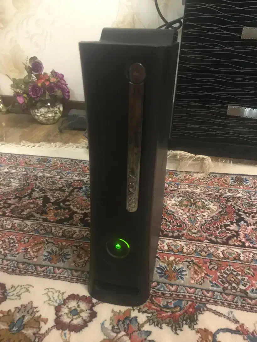Xbox 360 elite کاملا سالم سالم|کنسول، بازی ویدئویی و آنلاین|اندیشه, اندیشه فاز ۱|دیوار