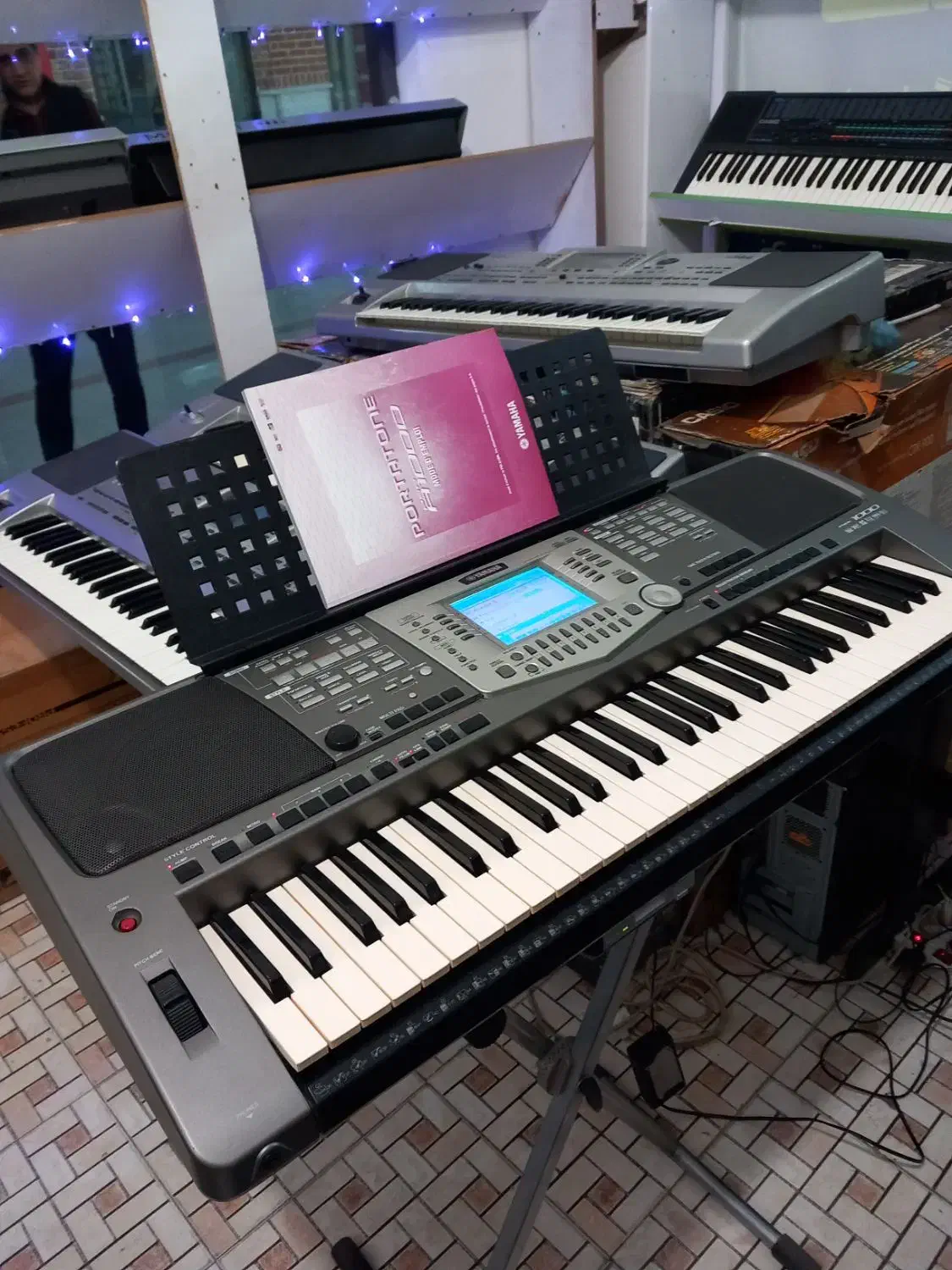 ارگ کیبوردپیانو اورینتال یاماها 1000psrYAMAHA|پیانو، کیبورد، آکاردئون|اندیشه, اندیشه فاز ۴|دیوار