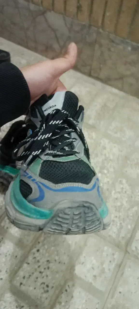 کتونی بلنسیگا|کیف، کفش، کمربند|نیشابور, شهرک اندیشه|دیوار