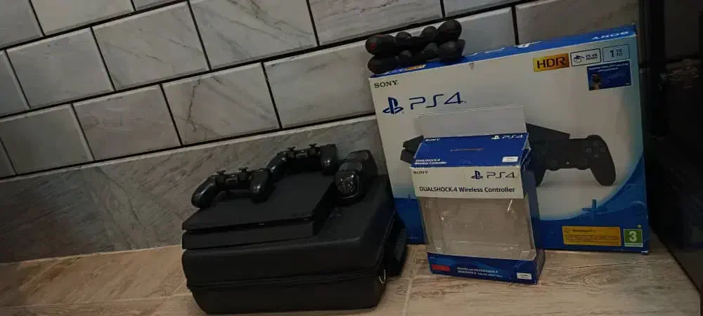 PS4 slim نو|کنسول، بازی ویدئویی و آنلاین|قم, انصارالحسین|دیوار