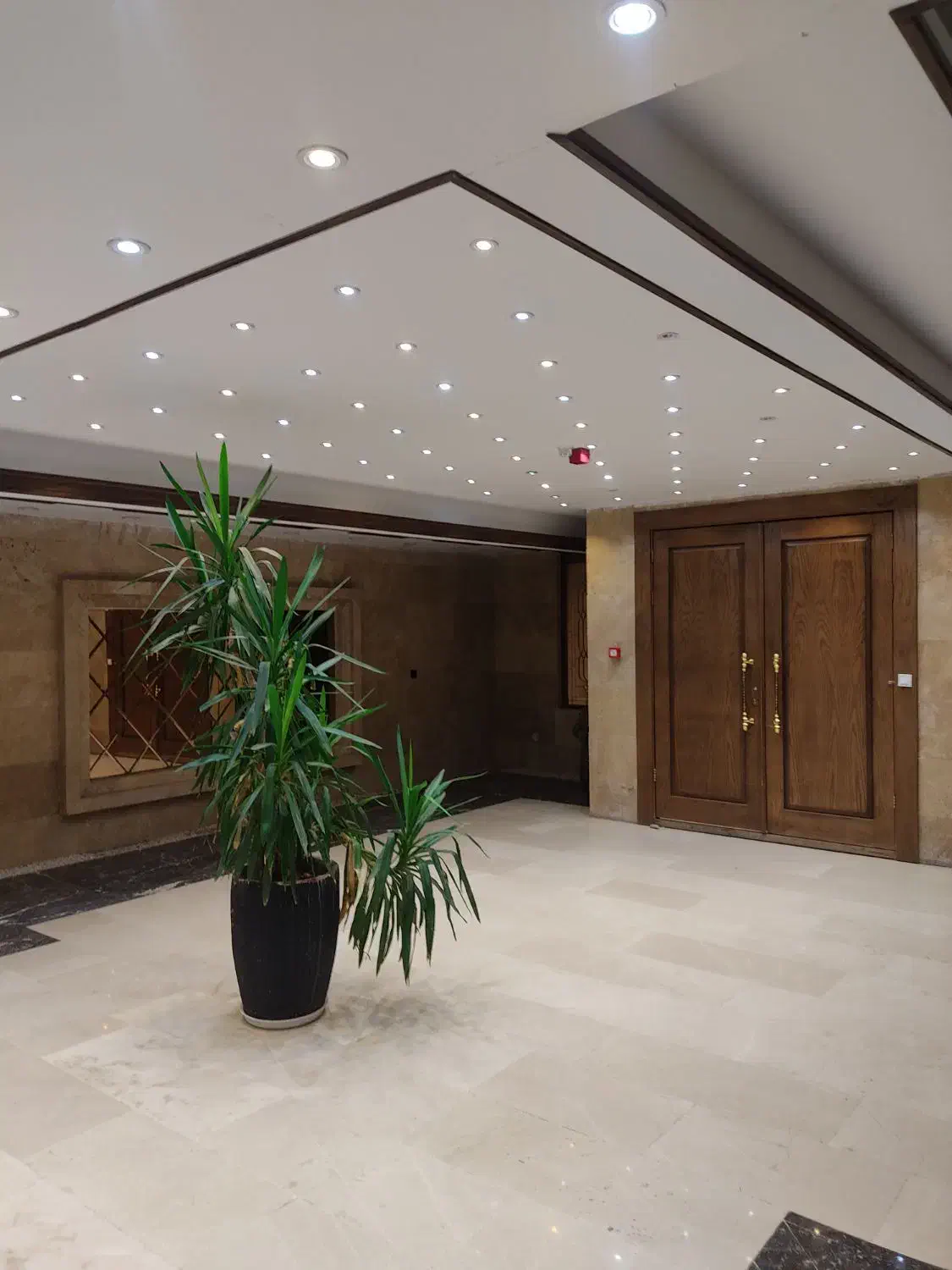 برقکارساختمان،تجاری،رفع اتصالی،نصب دوربین،دزدگیر|خدمات پیشه و مهارت|کرج, شهرک اوج|دیوار