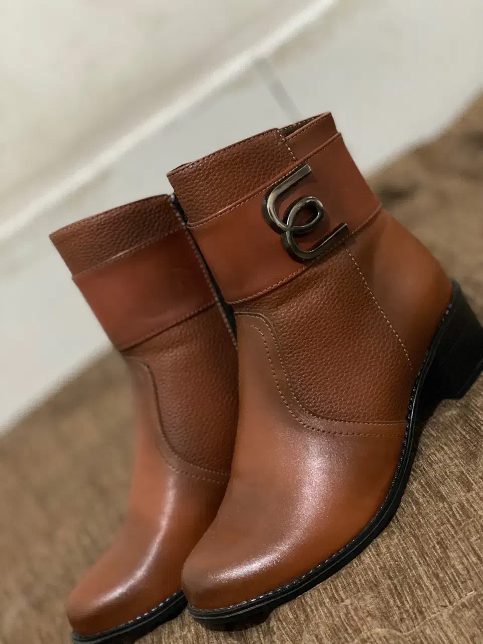 نیم بوت چرم عسلی|کیف، کفش، کمربند|فسا, |دیوار