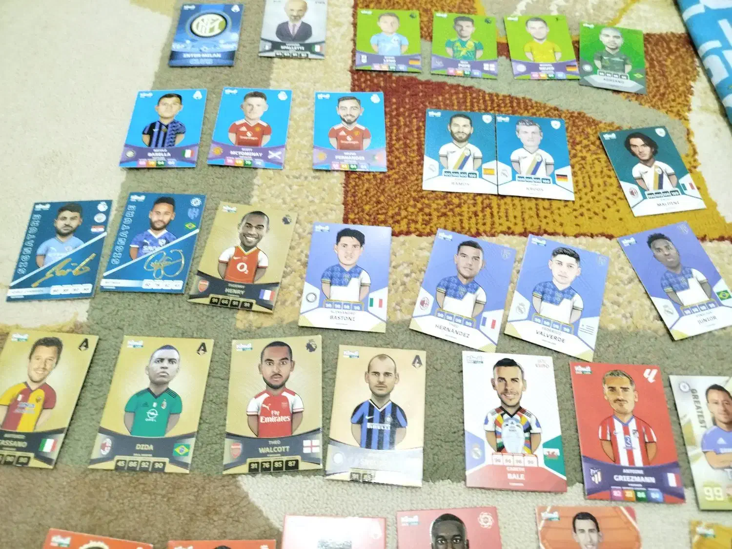 کیمدی|اسباب‌‌بازی|دره شهر, |دیوار