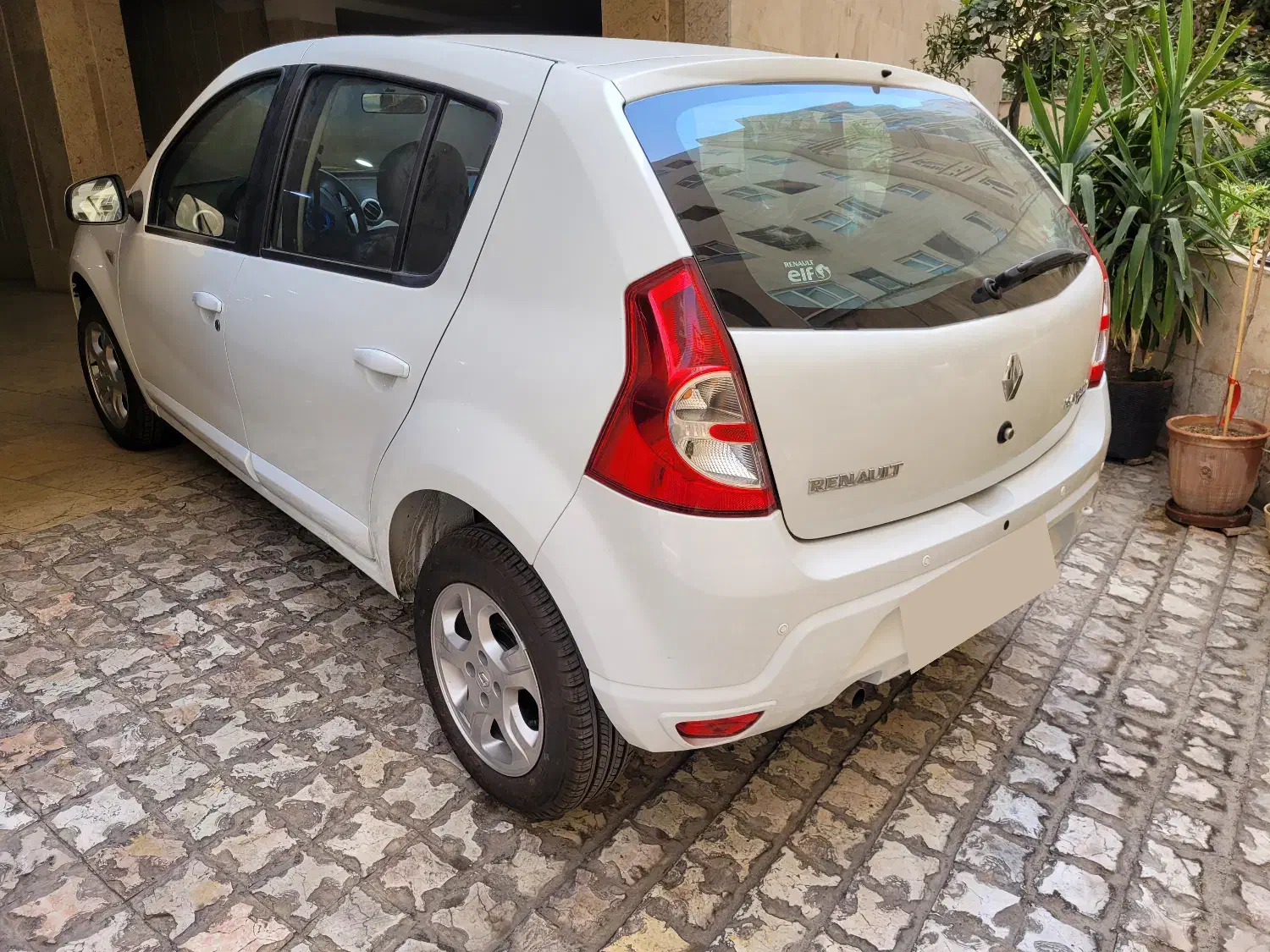 ساندرو اسفند 97 خشک|خودرو سواری و وانت|تهران, جردن|دیوار