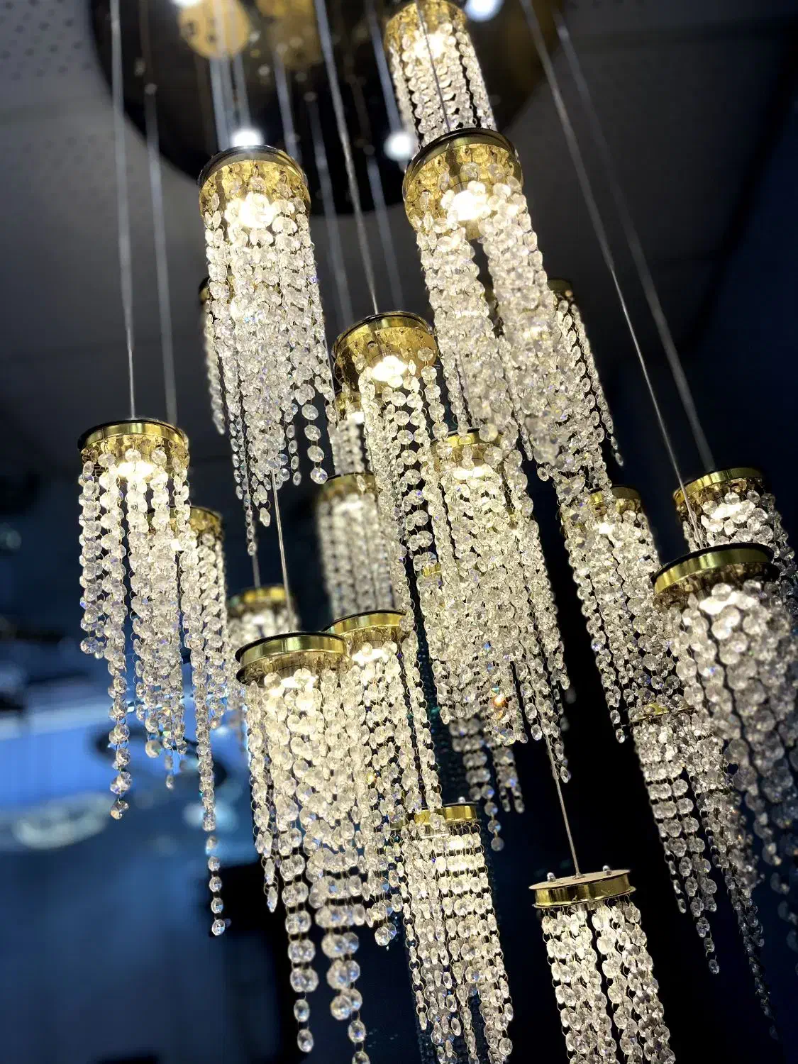 لوستر دوبلکس و بلند مدل کلودرین(ابر بارانی)|لوستر و چراغ آویز|تهران, فردوسی|دیوار