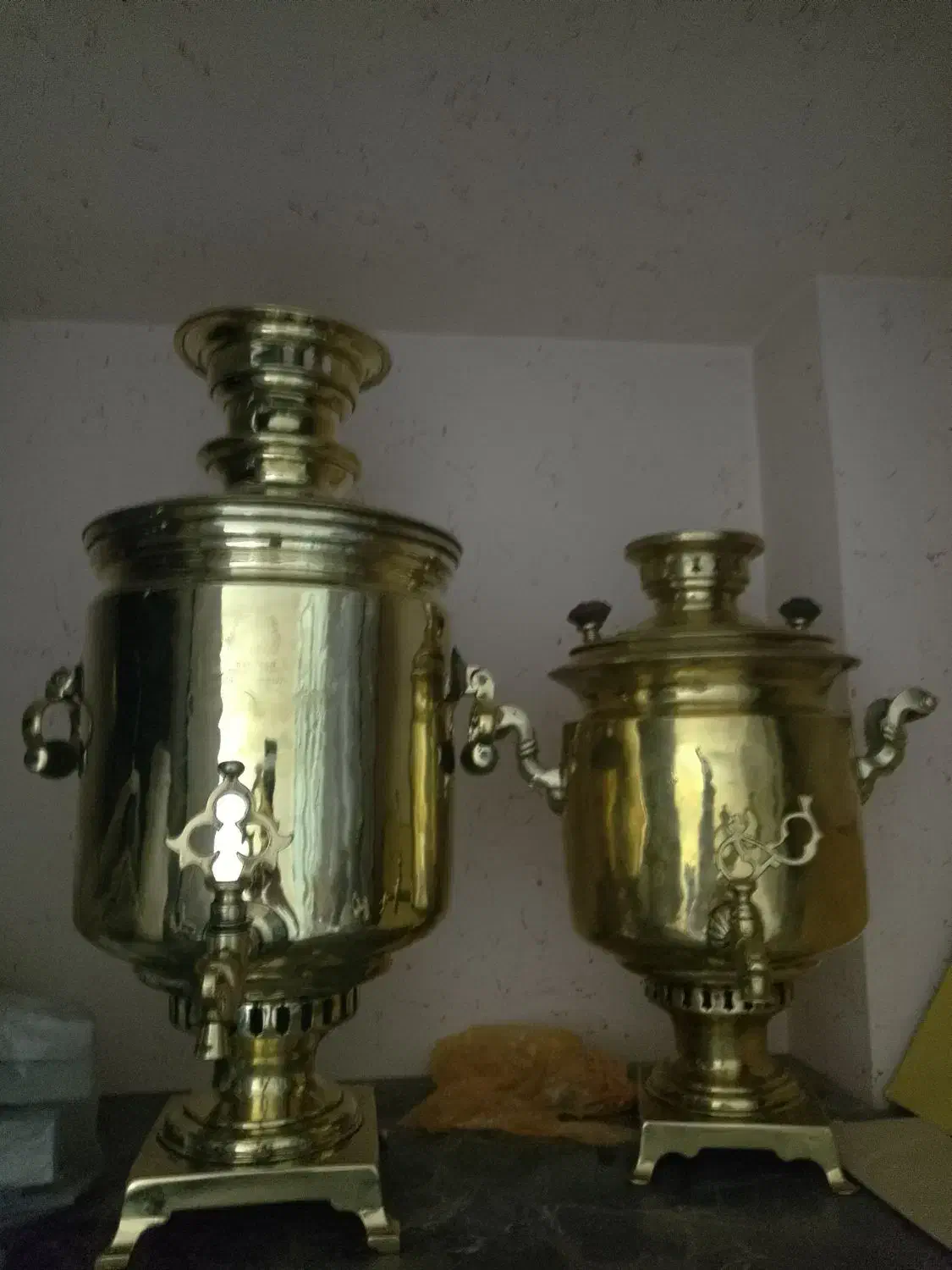 سماور روسی عتیقه|کلکسیون اشیاء عتیقه|اردبیل, |دیوار