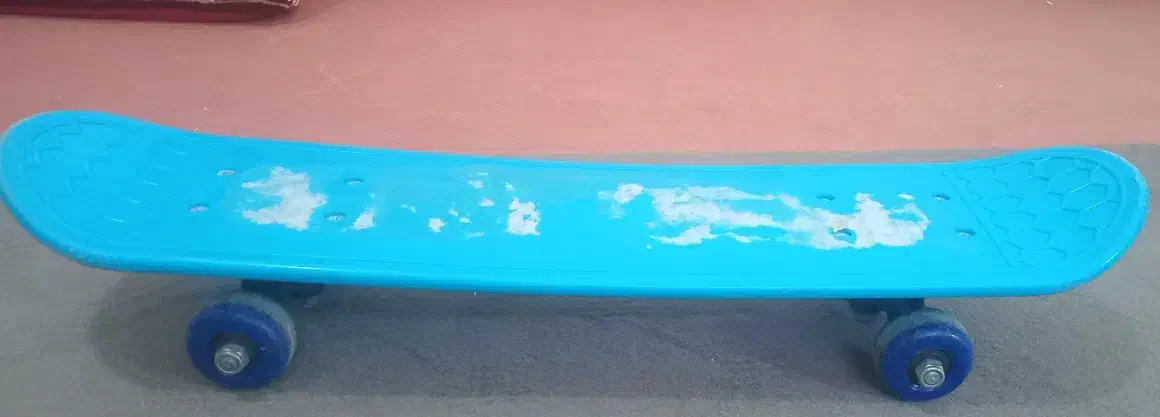 اسکیت برد بچگانه|دوچرخه، اسکیت، اسکوتر|شهریار, شهرک بهاران (ویره)|دیوار