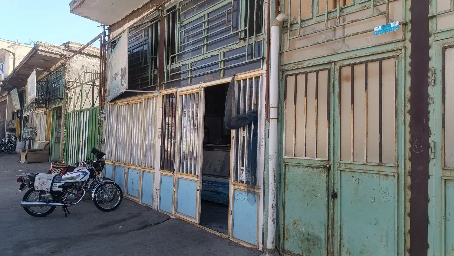 درب مغازه فروشی|مصالح و تجهیزات ساختمان|زبرخان, |دیوار