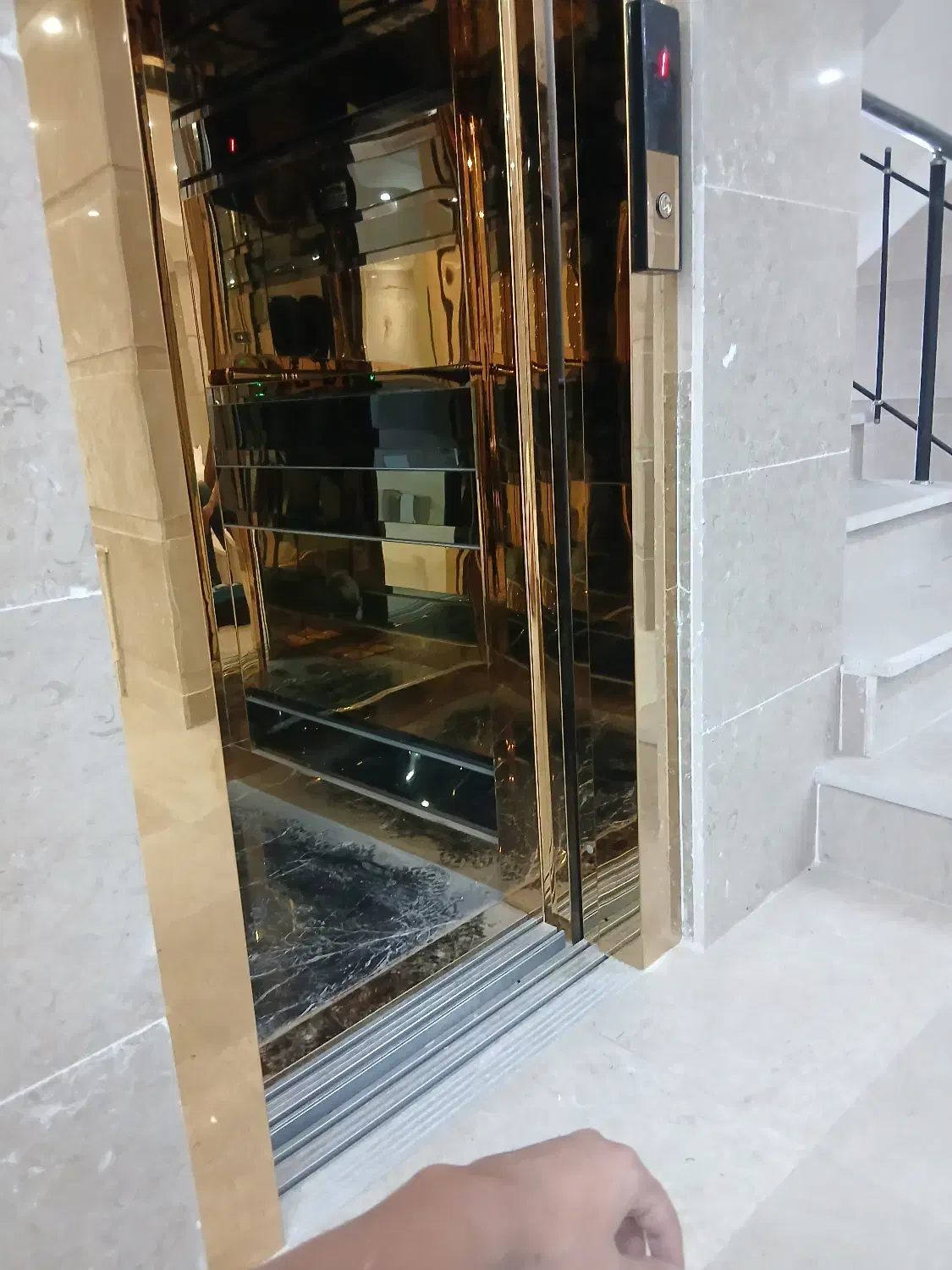 نصب و طراحی و سرویس اسانسور|خدمات پیشه و مهارت|سمنان, |دیوار