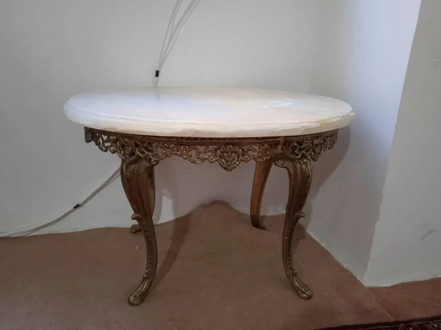 میز کوچک برنز|مبلمان خانگی و میز عسلی|تبریز, |دیوار