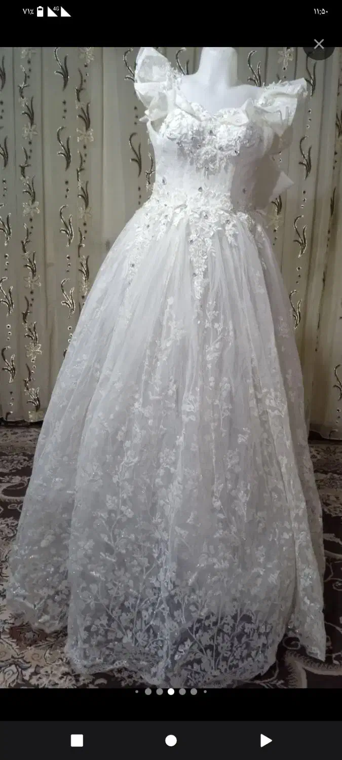 فروش لباس عروس و تاج و دست گل|لباس|فاریاب, |دیوار