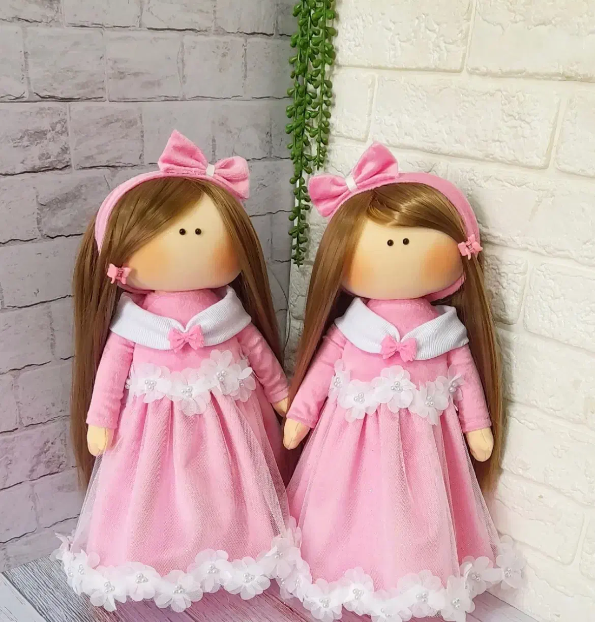 اسباب بازی|اسباب‌بازی بچه|فامنین, |دیوار