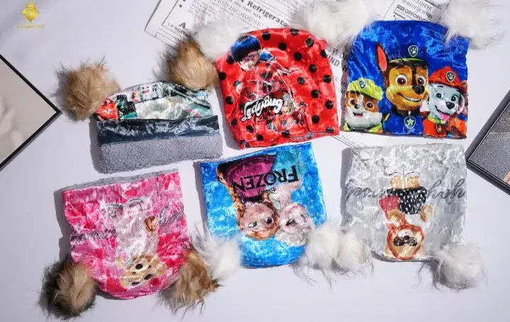 جاذبه تن|لباس|مهریز, |دیوار