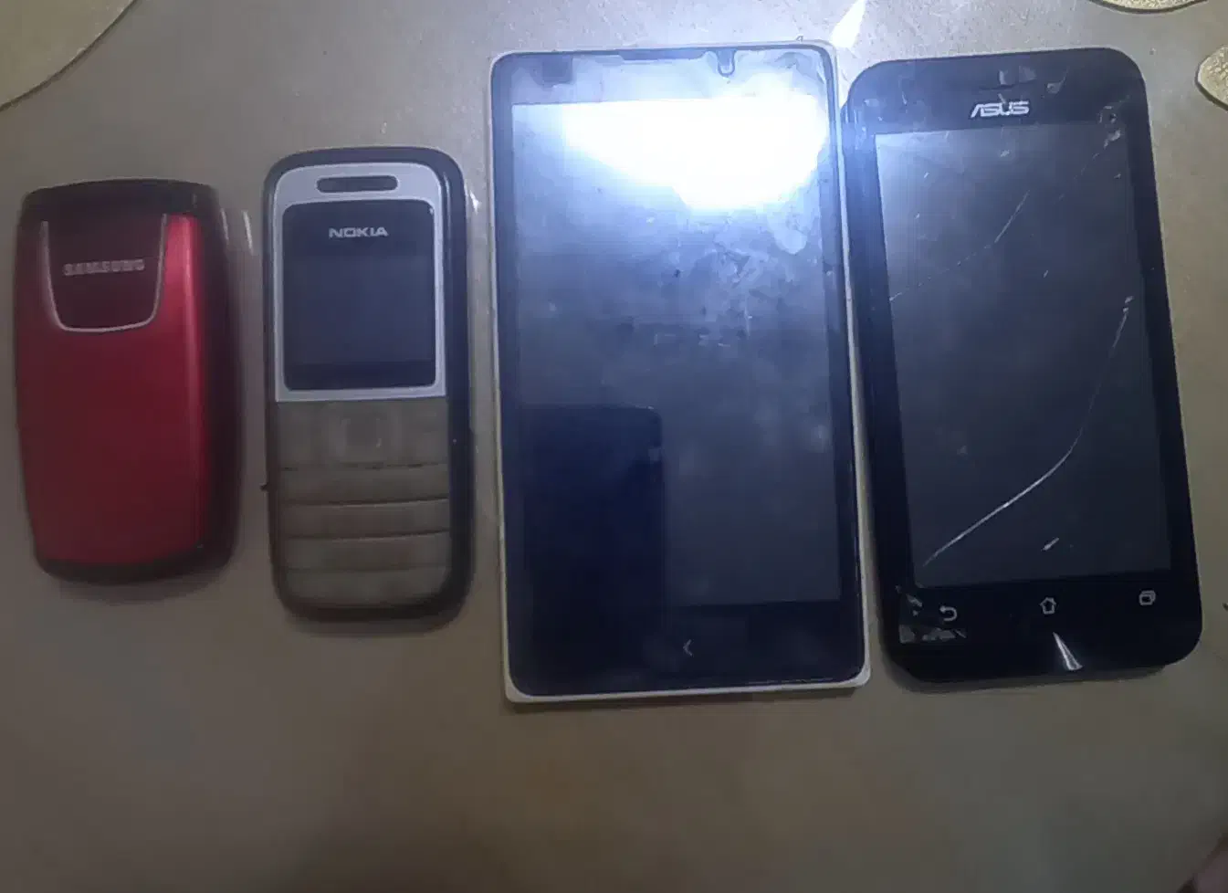 گوشی|موبایل|کرج, شهرک ظفر|دیوار