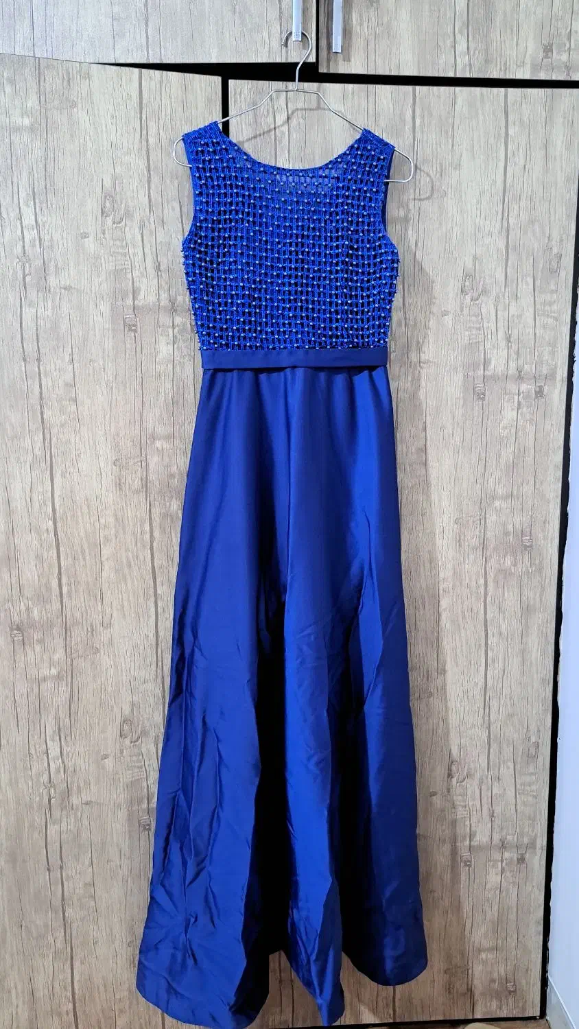 لباس مجلسی|لباس|همدان, |دیوار