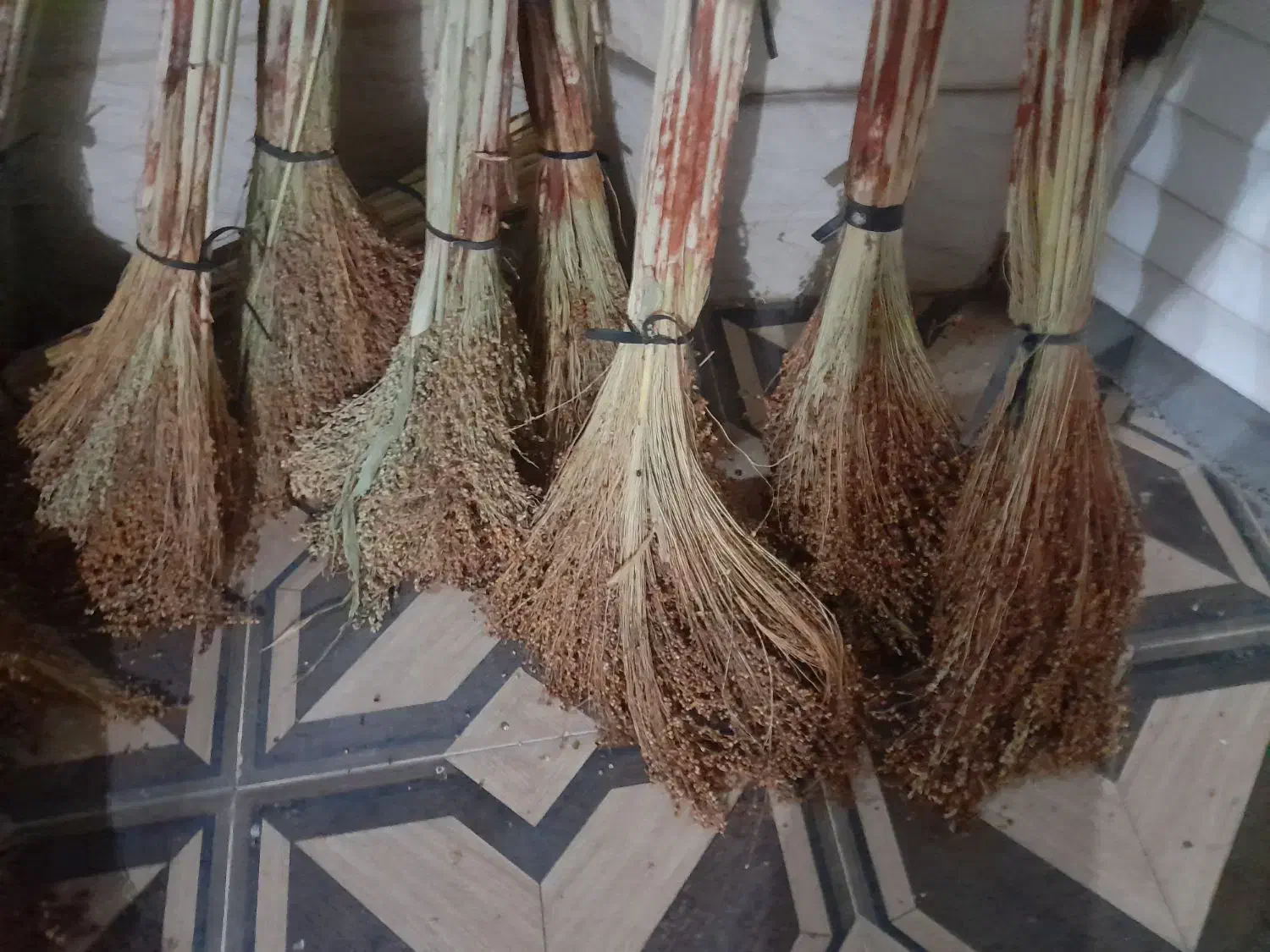 جارو|لوازم نظافت|سرپل ذهاب, |دیوار