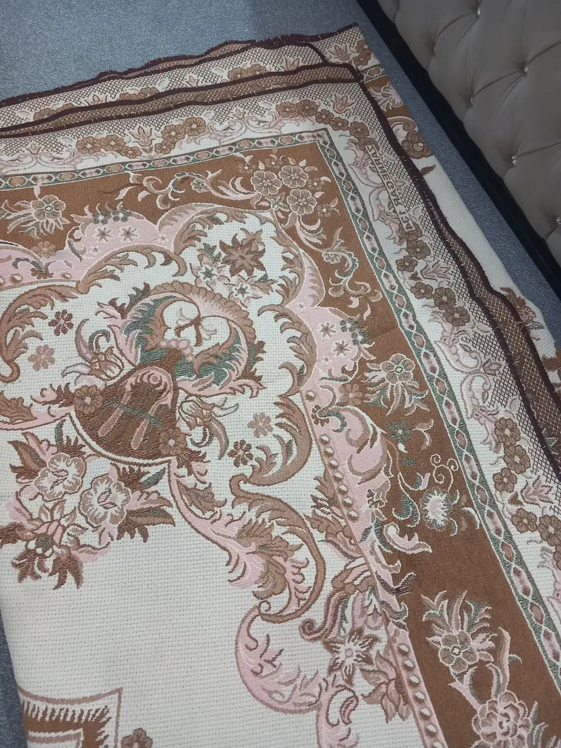 رو فرشی ۹ متری تمیز و شیک|روفرشی|دوگنبدان, |دیوار