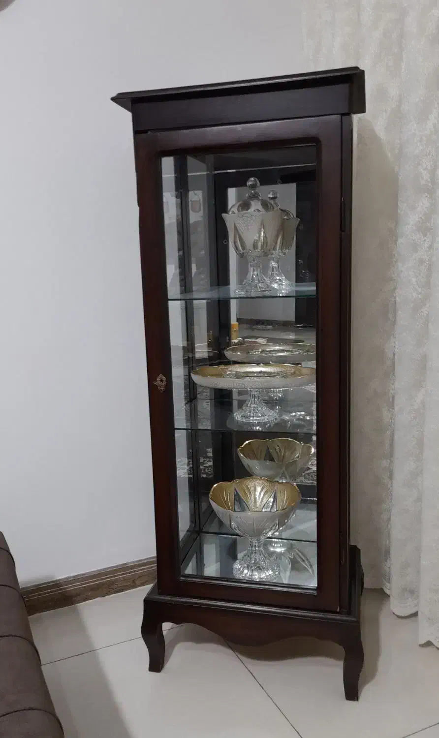 بوفه کنار سالنی|بوفه، ویترین، کنسول|لاهیجان, جمهوری|دیوار