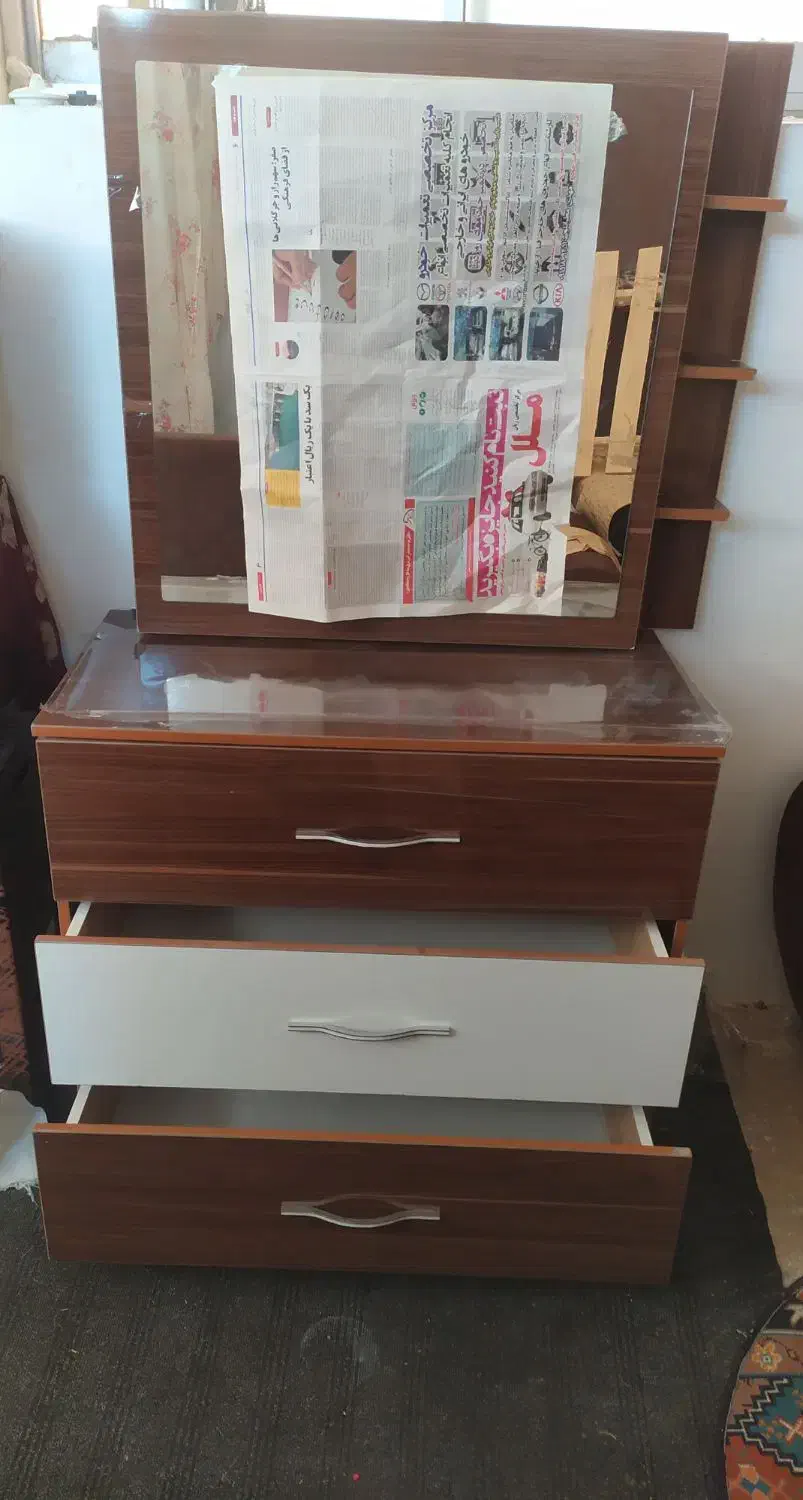 دراورطرحmdfداری سه کشوی پهن وپشت آینه ریلی|جاکفشی، کمد، دراور|بجنورد, |دیوار